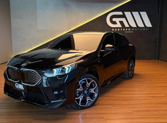 BMW iX2 64,8 KW ELÉTRICO XDRIVE30 M SPORT BMW iX2 64,8 KW ELÉTRICO XDRIVE30 M SPORT